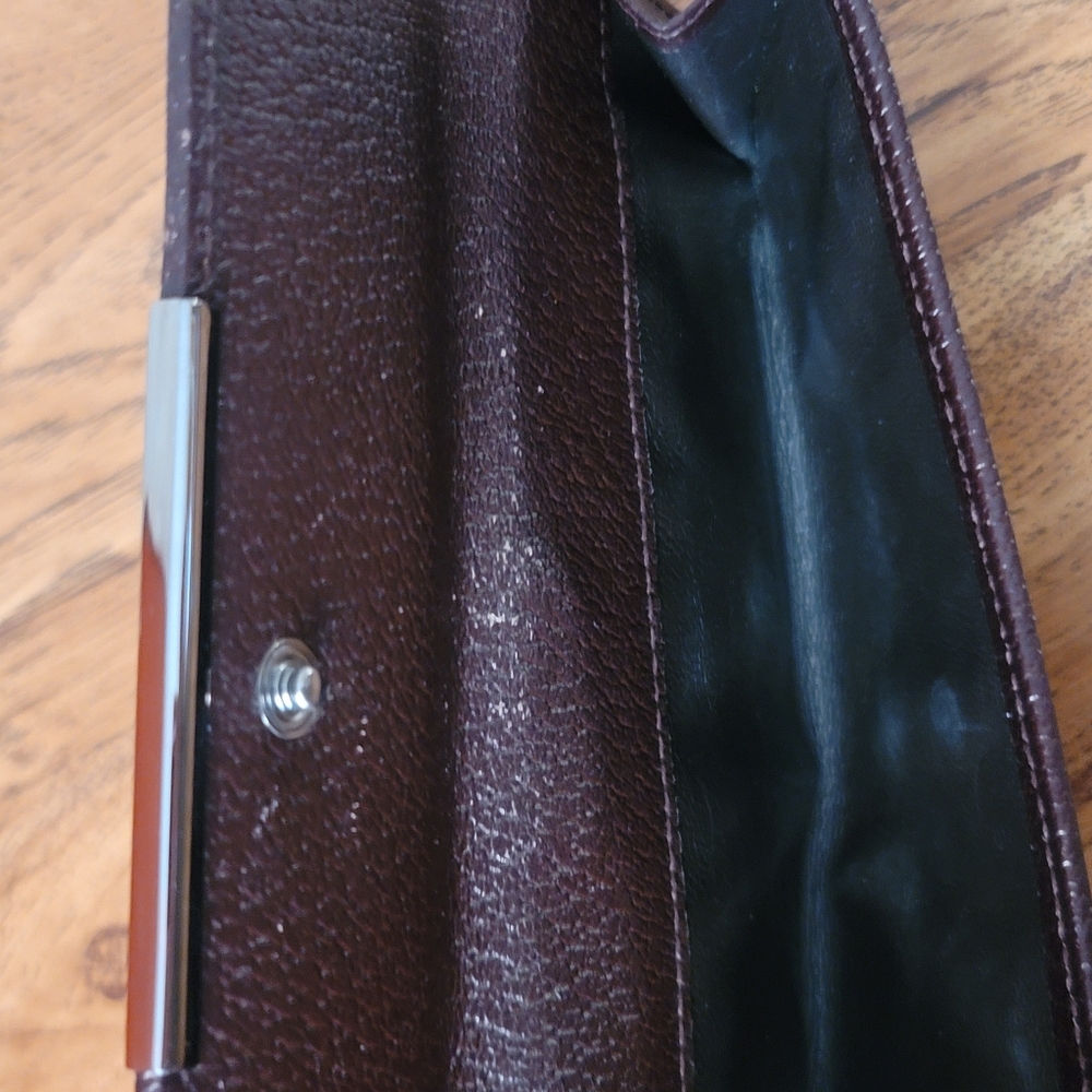 Gucci Brown Trifold Wallet - Picture 11 of 15
